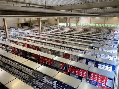Eröffnung des Logistik-Lagers “DerSchuhladen”